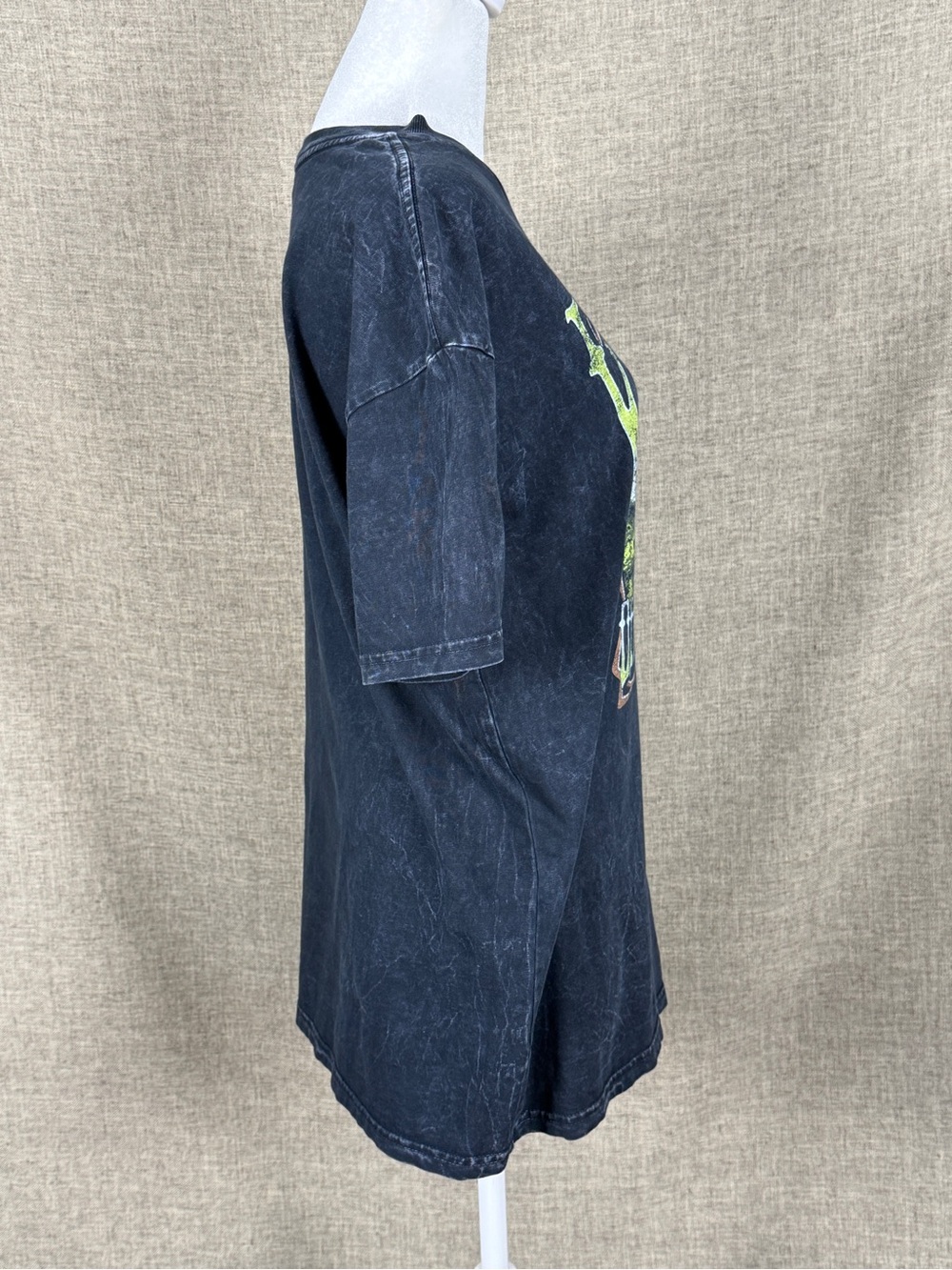 Vans Acid-Washed Black Off The Wall Graphic Tee - Picture 2 of 4